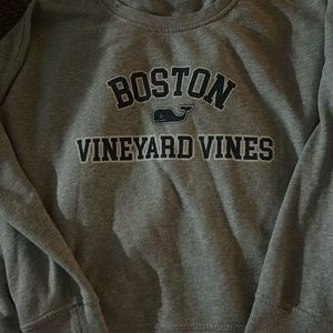 Vineyard vines sweater